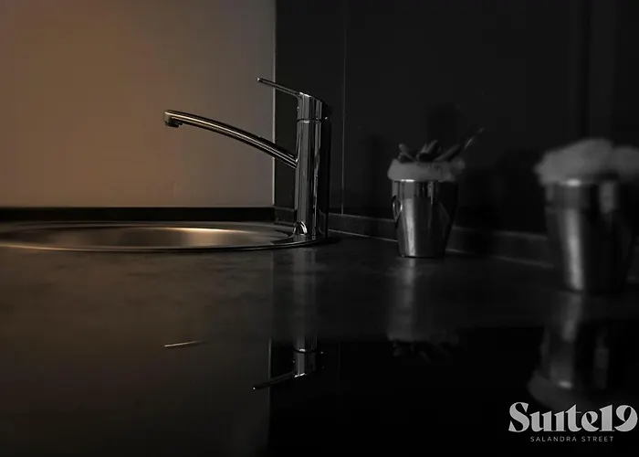 Suite19bari * בארי